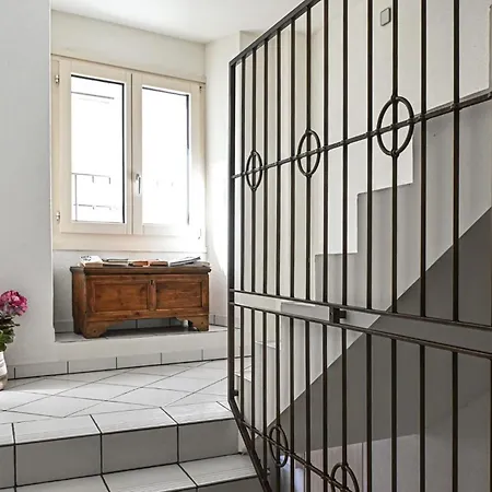 公寓 Ruga House In 4