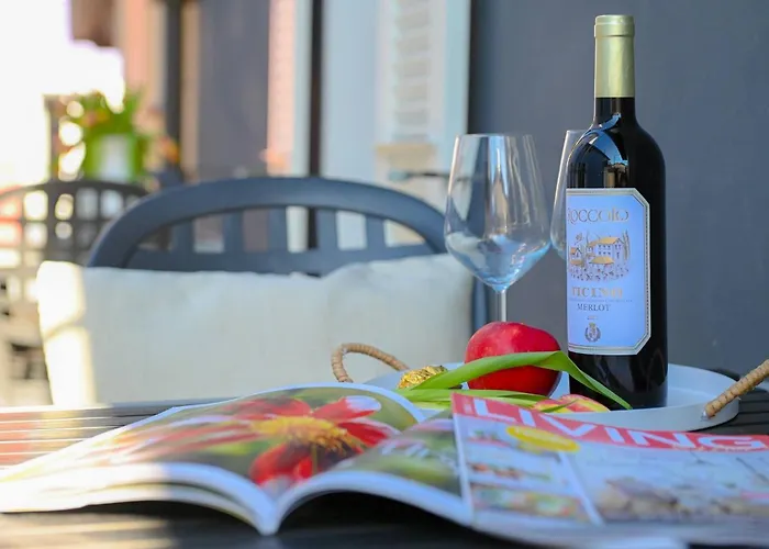 Apartment Ruga House In 4